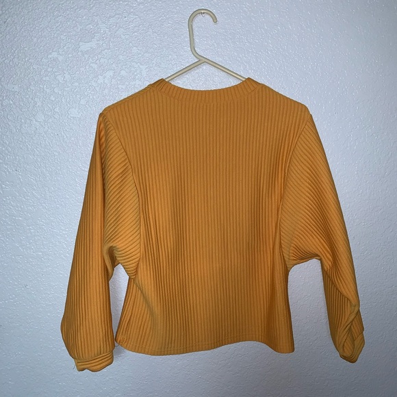 🎆 Thick Yellow Ribbed Long Sleeve Sweater - Picture 2 of 2